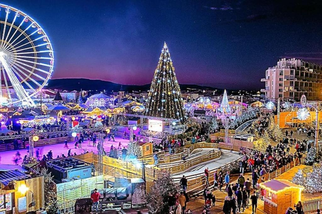 A 500 M De La Plage, Tout Confort Avec Wifi Le Barcarès Buitenkant foto