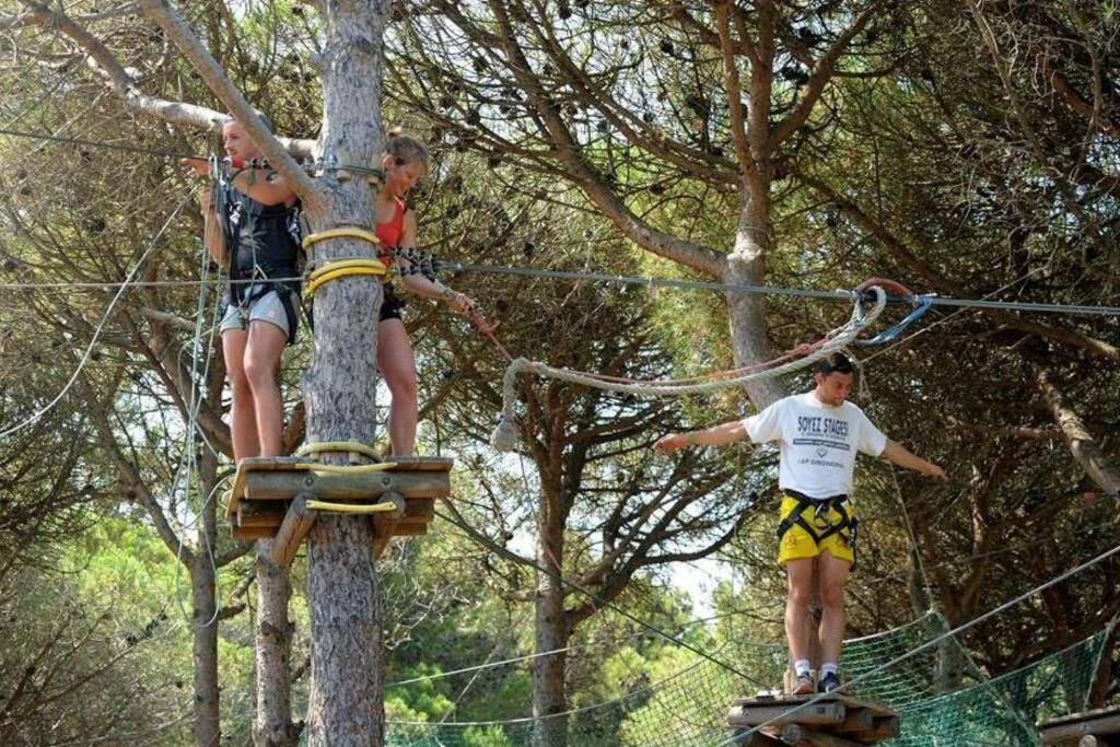 A 500 M De La Plage, Tout Confort Avec Wifi Le Barcarès Buitenkant foto